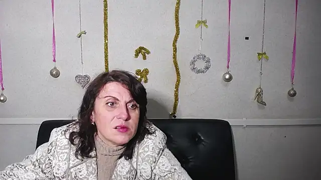 LuciaMii online show from 15, 1, 2025