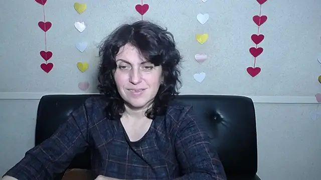 LuciaMii online show from 5, 2, 2025