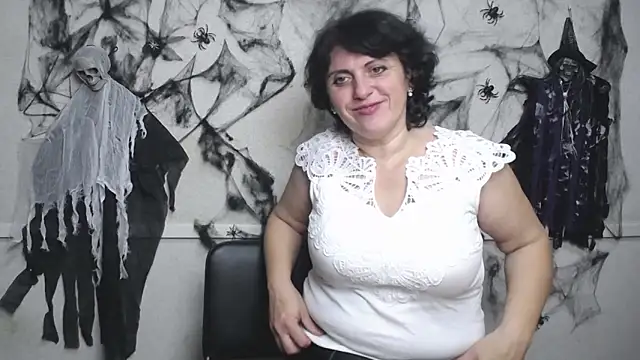 LuciaMii online show from 12, 11, 2025