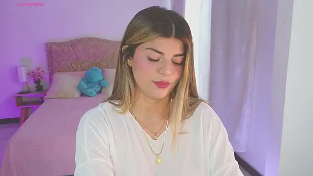 Snapshot of Thamy_stark chatting on 25, 2, 2025 Thamy stark online show from 25, 2, 2025