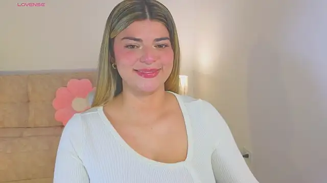 Snapshot of Thamy_stark chatting on 15, 7, 2026 Thamy stark online show from 15, 7, 2026
