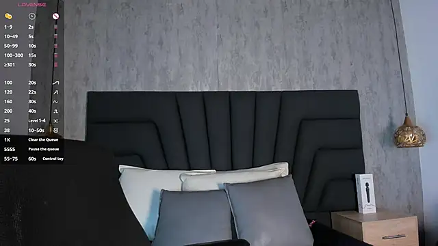 Snapshot of SARA_STONE17 chatting on 6, 3, 2025 SARA STONE17 online show from 6, 3, 2025