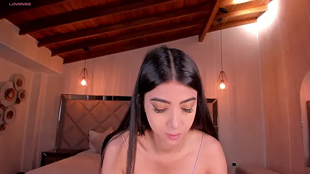 Snapshot of ValeriaVelvet chatting on 6, 10, 2025 ValeriaVelvet online show from 6, 10, 2025
