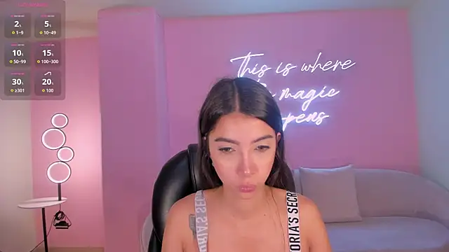 ValeriaVelvet online show from 8, 4, 2026