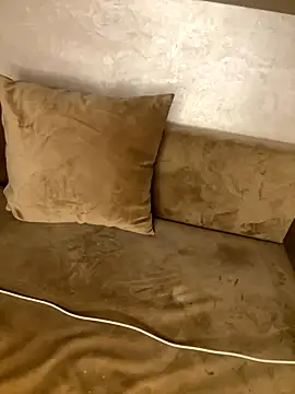 Snapshot of RachaCharmouta chatting on 21, 11, 2025 RachaCharmouta online show from 21, 11, 2025