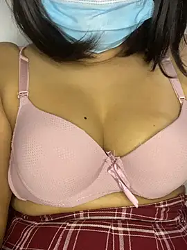 Snapshot of Shadow_Girl007 chatting on 19, 2, 2025 Shadow Girl007 online show from 19, 2, 2025