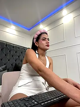 ariel jonees online show from 14, 12, 2025