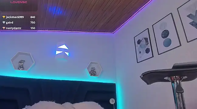 Snapshot of _gia_rose chatting on 31, 1, 2025 gia rose online show from 31, 1, 2025