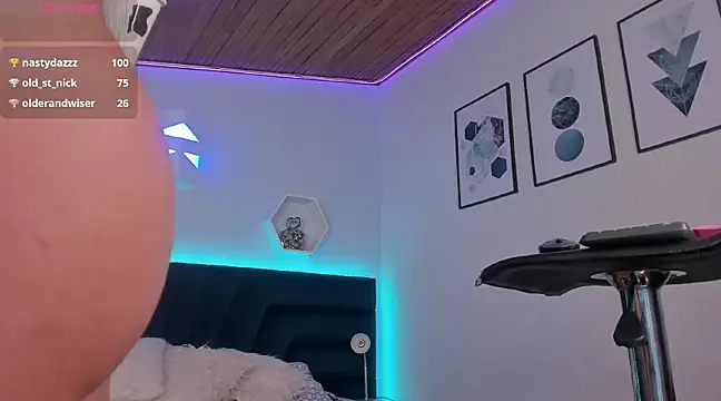 Snapshot of _gia_rose chatting on 4, 2, 2025 gia rose online show from 4, 2, 2025