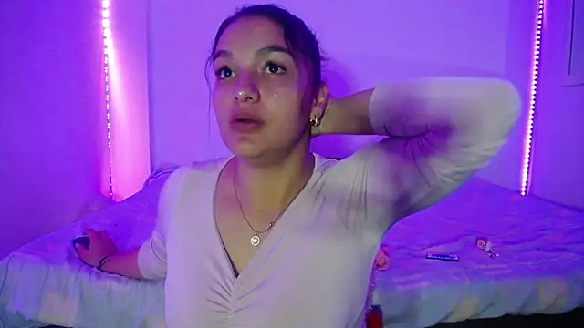 Laurenkenner  online show from 20, 3, 2025