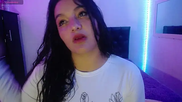 Laurenkenner  online show from 6, 10, 2025