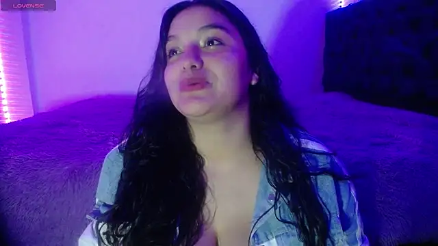 Laurenkenner  online show from 17, 10, 2025