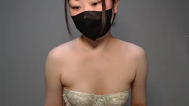 Snapshot of Hika-Channel chatting on 1, 4, 2026 Hika-Channel online show from 1, 4, 2026