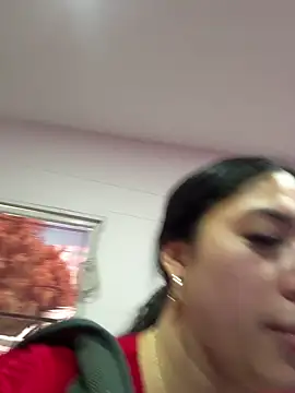 kiim taaylor online show from 9, 9, 2025