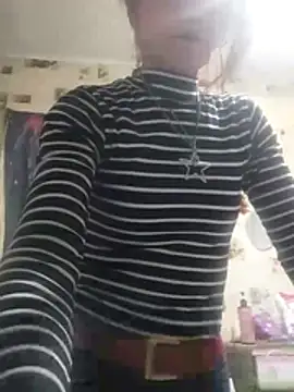 Snapshot of SweetLeila40 chatting on 7, 4, 2026 SweetLeila40 online show from 7, 4, 2026