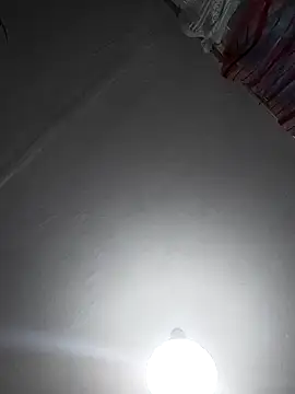 Snapshot of SweetLeila40 chatting on 8, 4, 2026 SweetLeila40 online show from 8, 4, 2026