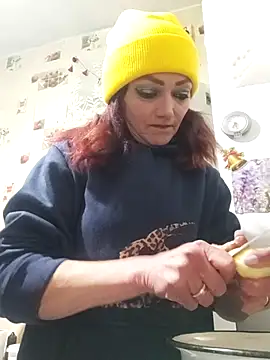 Snapshot of SweetLeila40 chatting on 10, 4, 2026 SweetLeila40 online show from 10, 4, 2026