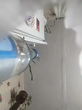 Snapshot of SweetLeila40 chatting on 12, 4, 2026 SweetLeila40 online show from 12, 4, 2026