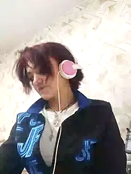 Snapshot of SweetLeila40 chatting on 21, 4, 2026 SweetLeila40 online show from 21, 4, 2026