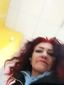 Snapshot of SweetLeila40 chatting on 28, 4, 2026 SweetLeila40 online show from 28, 4, 2026