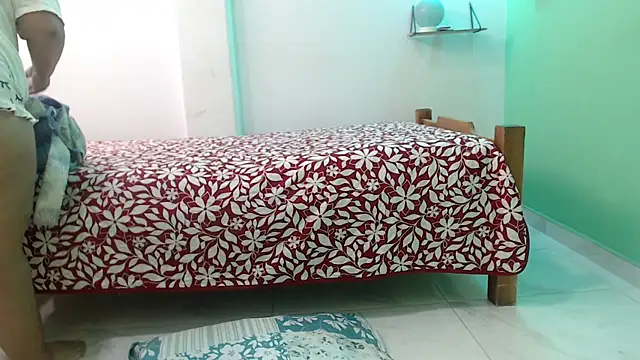 evaleribigtits18 online show from 14, 4, 2026