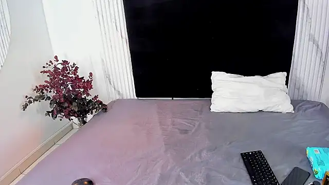 Snapshot of melaniecooperr chatting on 5, 12, 2024 melaniecooperr online show from 5, 12, 2024