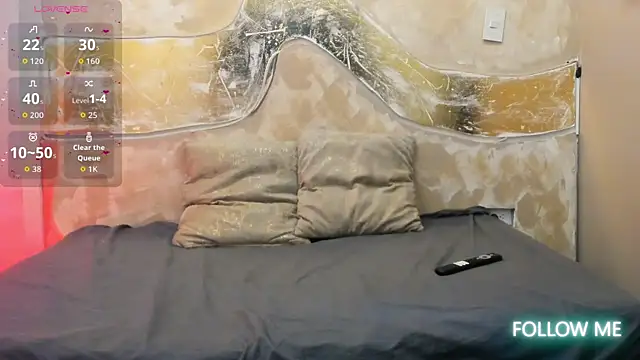 Snapshot of melaniecooperr chatting on 19, 10, 2025 melaniecooperr online show from 19, 10, 2025