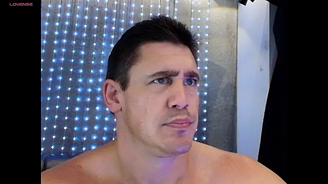 Snapshot of DamienSliick chatting on 26, 4, 2026 DamienSliick online show from 26, 4, 2026