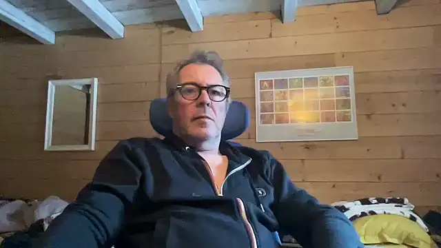 Snapshot of lelohop chatting on 28, 12, 2024 lelohop online show from 28, 12, 2024