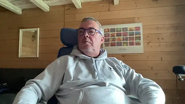 Snapshot of lelohop chatting on 23, 11, 2025 lelohop online show from 23, 11, 2025