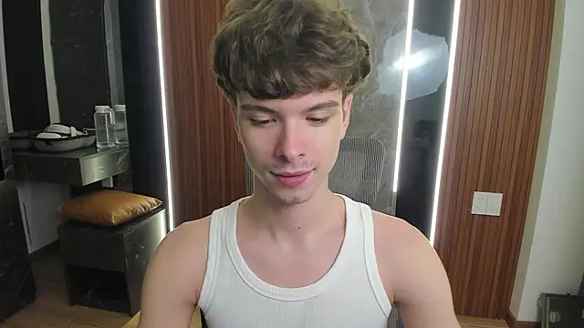 Snapshot of calvin_love_you chatting on 17, 5, 2026 calvin love you online show from 17, 5, 2026
