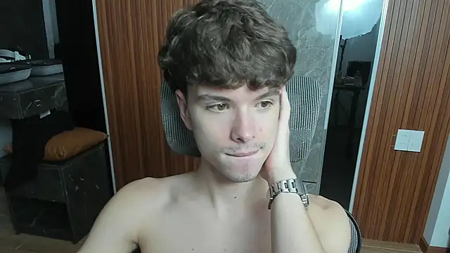 Snapshot of calvin_love_you chatting on 27, 5, 2026 calvin love you online show from 27, 5, 2026