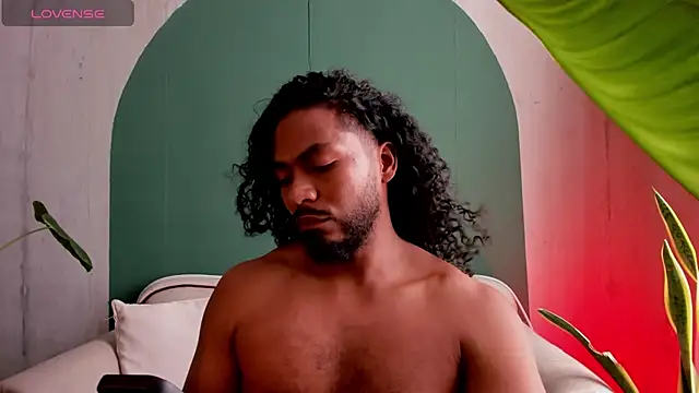 Snapshot of noah_jones__ chatting on 22, 4, 2026 noah jones online show from 22, 4, 2026