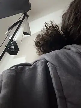 Snapshot of avans_15 chatting on 2, 2, 2025 avans 15 online show from 2, 2, 2025