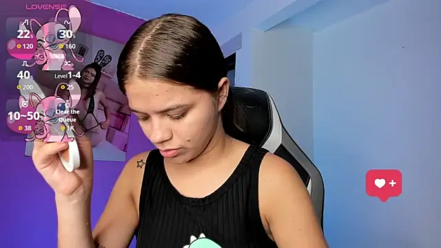 Snapshot of PaigeJayden chatting on 23, 9, 2025 PaigeJayden online show from 23, 9, 2025