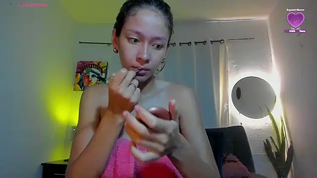 Snapshot of Sophie_sweett19 chatting on 7, 3, 2026 Sophie sweett19 online show from 7, 3, 2026