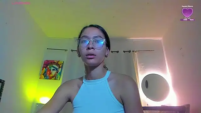 Snapshot of Sophie_sweett19 chatting on 10, 4, 2026 Sophie sweett19 online show from 10, 4, 2026