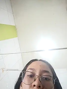 Snapshot of Sophie_sweett19 chatting on 20, 4, 2026 Sophie sweett19 online show from 20, 4, 2026