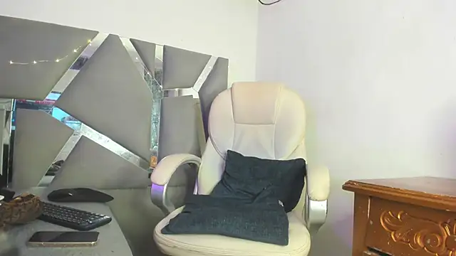 Arii xxx online show from 22, 2, 2025