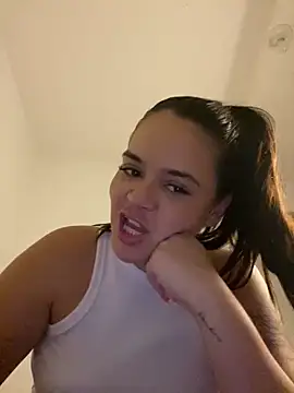 rebeccaareys online show from 2, 3, 2025