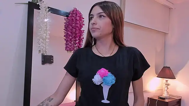 sofiarouge online show from 5, 2, 2025