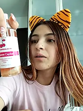 sofiarouge online show from 8, 3, 2025