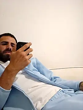 Snapshot of charlye_inkkkk chatting on 24, 4, 2026 charlye inkkkk online show from 24, 4, 2026
