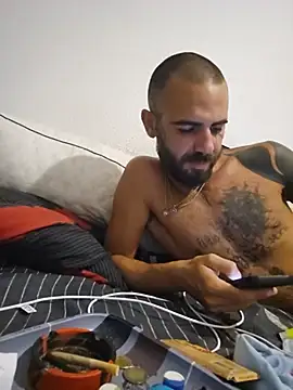 Snapshot of charlye_inkkkk chatting on 2, 8, 2026 charlye inkkkk online show from 2, 8, 2026