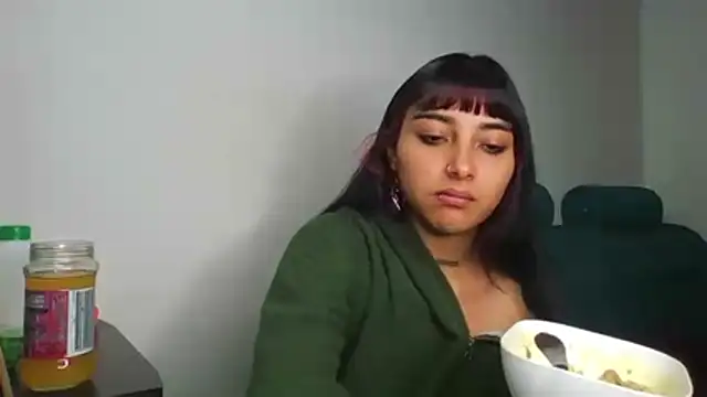 Snapshot of annibaby_88 chatting on 12, 4, 2026 annibaby 88 online show from 12, 4, 2026