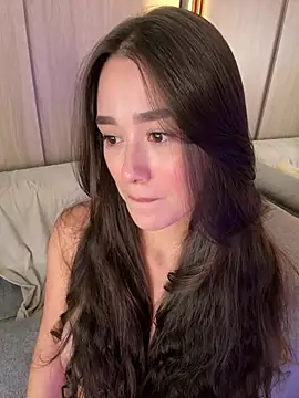 FridaKlein online show from 27, 2, 2025