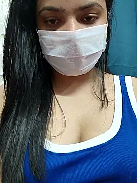 Snapshot of Myloveurvi chatting on 5, 1, 2026 Myloveurvi online show from 5, 1, 2026