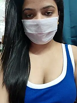 Snapshot of Myloveurvi chatting on 23, 2, 2026 Myloveurvi online show from 23, 2, 2026