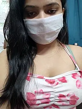 Snapshot of Myloveurvi chatting on 13, 7, 2026 Myloveurvi online show from 13, 7, 2026