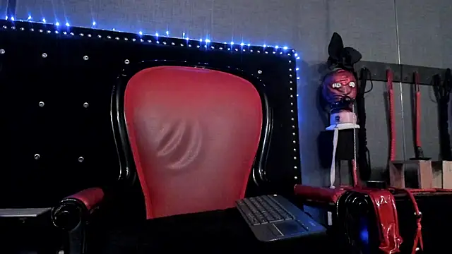 LusstCruella online show from 7, 1, 2025